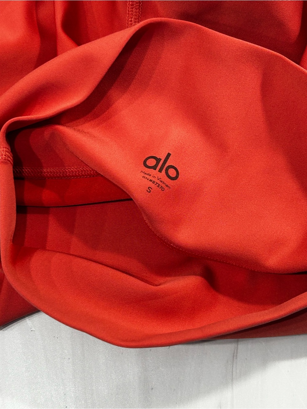 ALO Yoga Airlift Leggings Size Small Salmon Coral high waisted - Picture 2 of 5